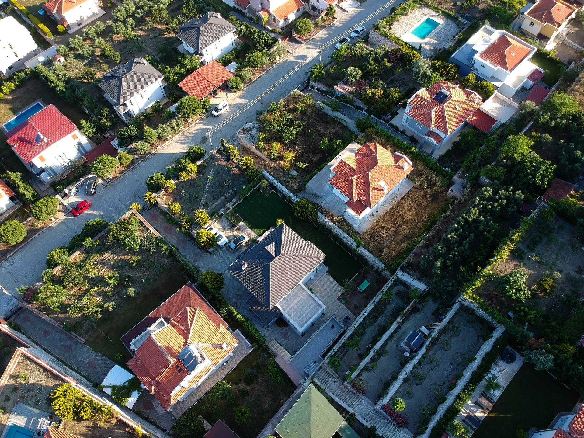 Top down view of a residential district with many single family homes